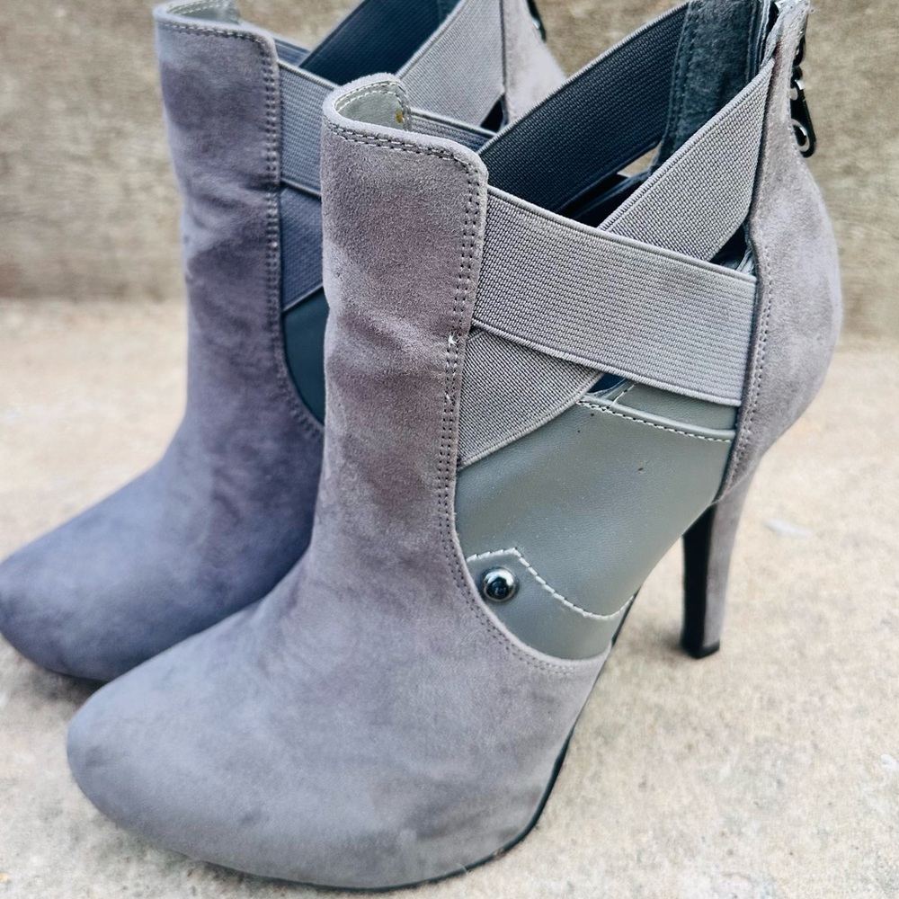 Women heels